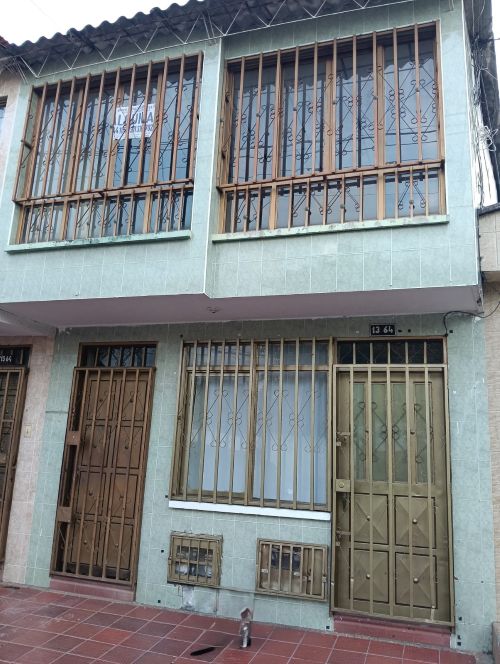 carrera 24 13 64 piso 2 Barrio Corbones