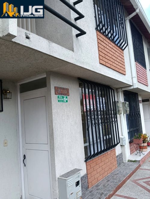 Eden de la Victoria Manzana A casa 10